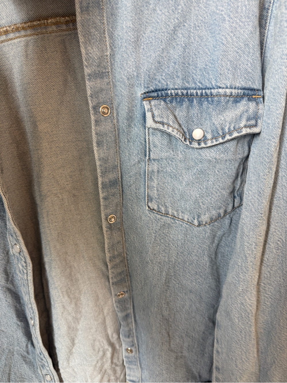 H&M Light Blue Denim Jacket - Picture 3 of 5
